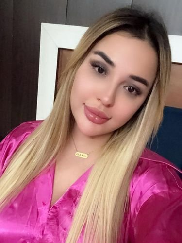 Russian Escort Girl In Dwarka
